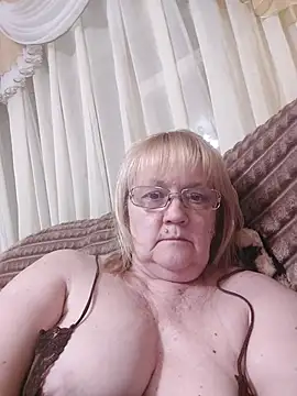 Violet5364 online show from June 6, 8:13 pm