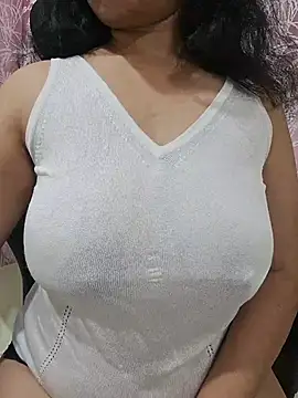 Jassi Does online show from November 16, 1:49 pm