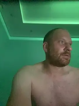 Krzysiekg123 online show from October 17, 10:23 pm