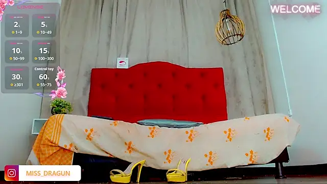 Snapshot of katha_Crawford chatting on October 11, 7:12 pm katha Crawford online show from October 11, 7:12 pm