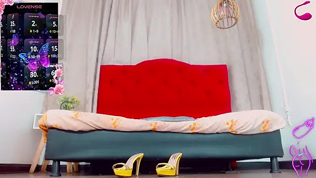 Snapshot of katha_Crawford chatting on October 27, 7:29 pm katha Crawford online show from October 27, 7:29 pm