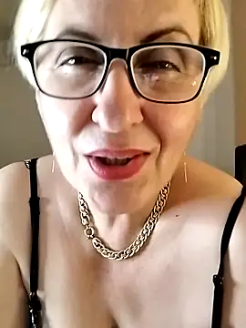 Snapshot of Pumabionda chatting on April 11, 2:38 am Pumabionda online show from April 11, 2:38 am