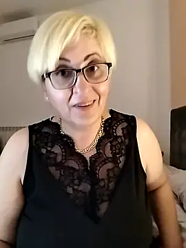 Snapshot of Pumabionda chatting on April 13, 3:39 pm Pumabionda online show from April 13, 3:39 pm