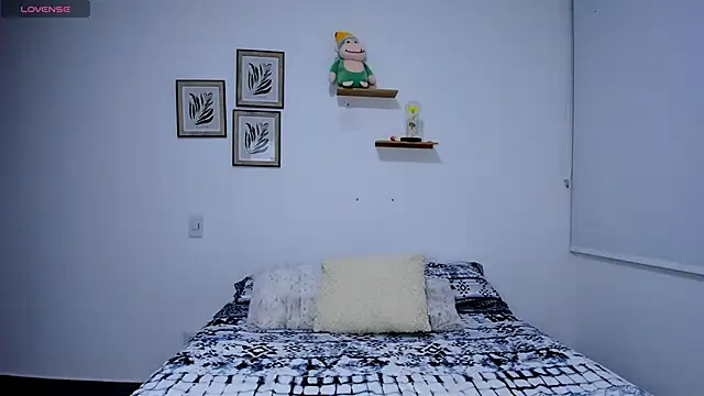 sarita bigbooty  online show from March 1, 12:45 am