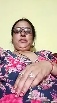 Snapshot of Kiyara8 chatting on February 28, 4:53 pm Kiyara8 online show from February 28, 4:53 pm