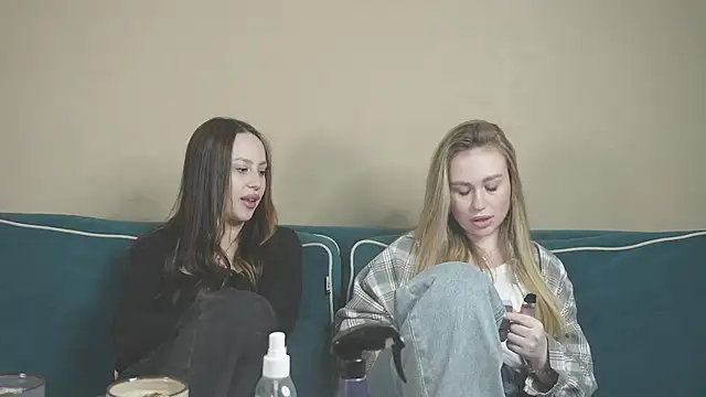 girlstirp online show from March 7, 6:57 am