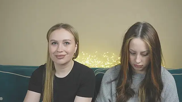 girlstirp online show from March 11, 6:53 am