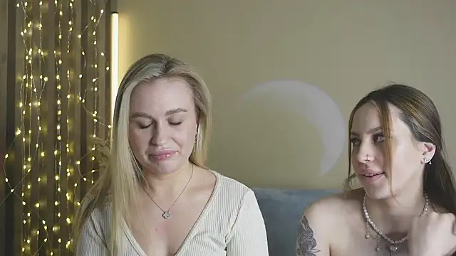 girlstirp online show from March 20, 12:11 pm