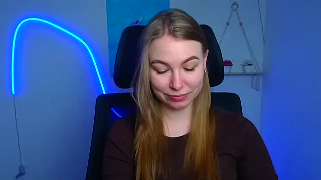 Snapshot of Dana_flowers chatting on February 17, 12:34 pm Dana flowers online show from February 17, 12:34 pm