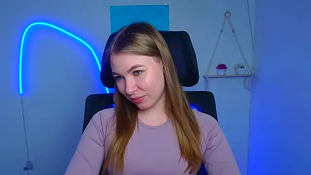 Snapshot of Dana_flowers chatting on February 19, 3:08 pm Dana flowers online show from February 19, 3:08 pm