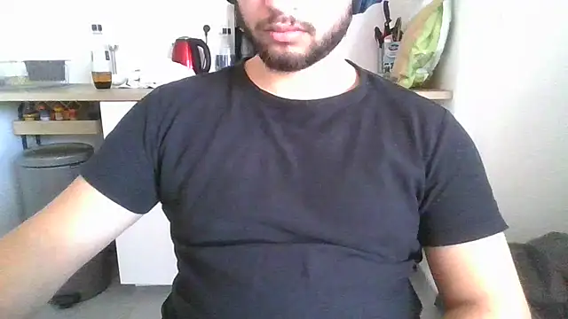 Snapshot of nxnd3525 chatting on January 9, 10:18 am nxnd3525 online show from January 9, 10:18 am