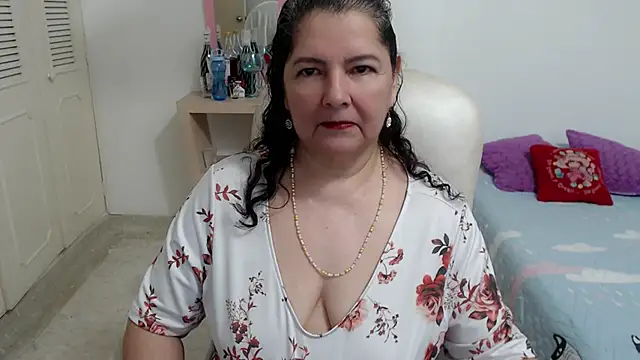 leonela 69 online show from March 31, 12:56 am