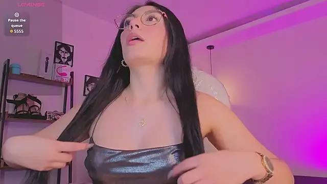 Miller Vanessa  online show from December 2, 8:37 pm