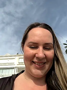 Mona Plus online show from February 11, 10:20 am