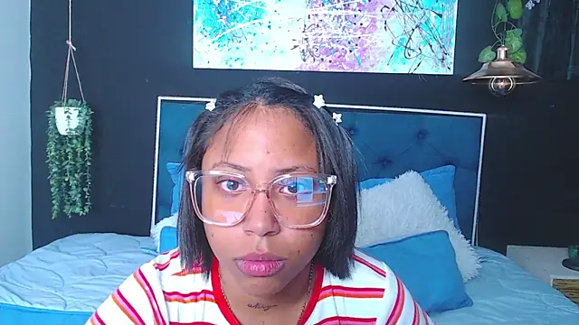 Snapshot of rebeka_kenye chatting on February 25, 2:54 pm rebeka kenye online show from February 25, 2:54 pm