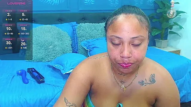 Snapshot of rebeka_kenye chatting on November 22, 7:24 pm rebeka kenye online show from November 22, 7:24 pm