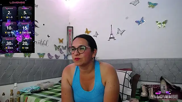 AlexaUllahX online show from April 17, 7:28 pm