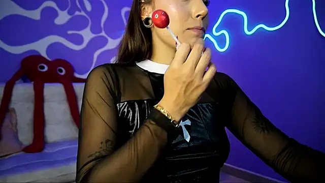 verosmit1 online show from November 3, 9:48 pm