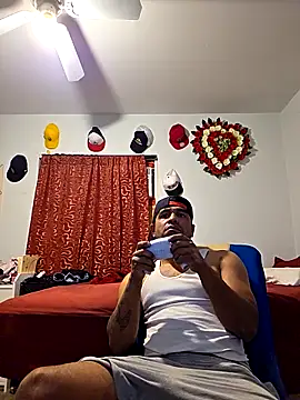 guajiro276565 online show from May 1, 3:33 am