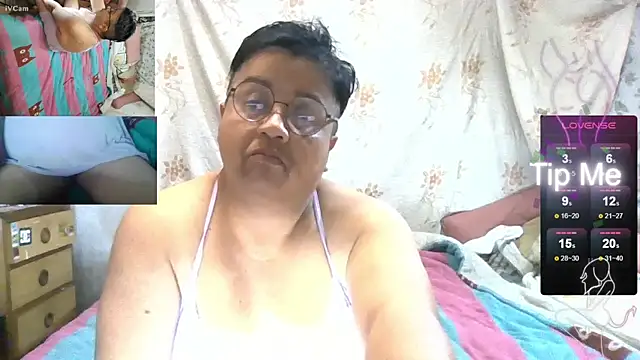 erinadarling79 online show from September 18, 9:17 pm