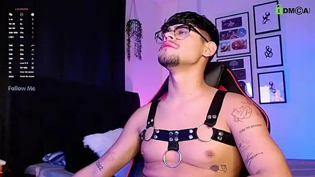 Snapshot of isaac-saenz chatting on November 11, 10:10 pm isaac-saenz online show from November 11, 10:10 pm