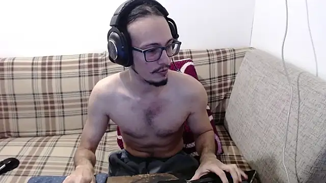 cholitohermoso online show from June 25, 2:43 pm