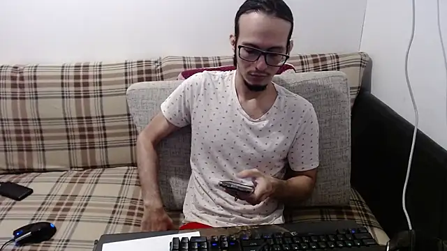 cholitohermoso online show from July 11, 4:32 pm