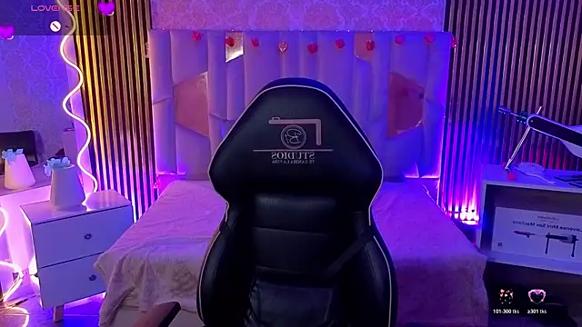 kristen tay online show from March 15, 3:23 am