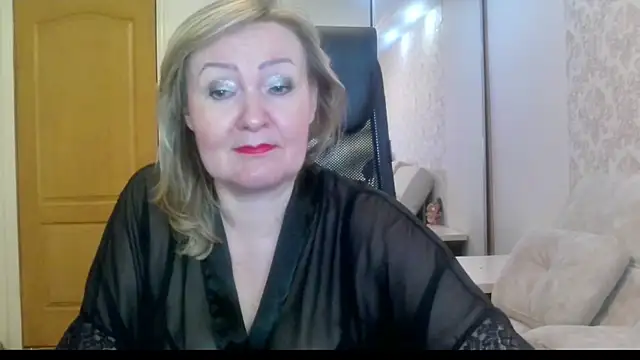 Snapshot of Victoria_secrets_ chatting on July 13, 7:55 am Victoria secrets online show from July 13, 7:55 am