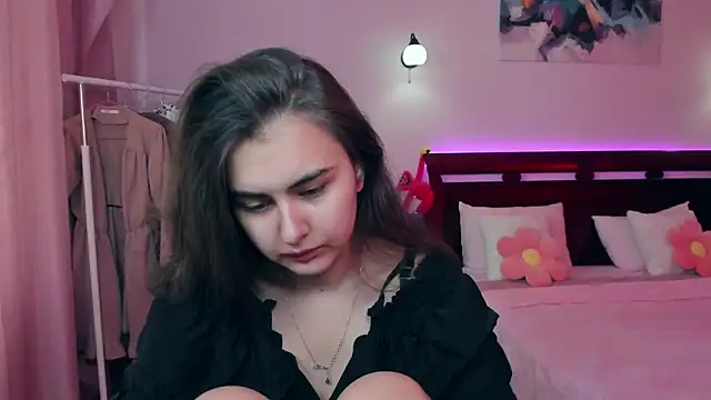 GabriellaMays online show from March 1, 5:31 am