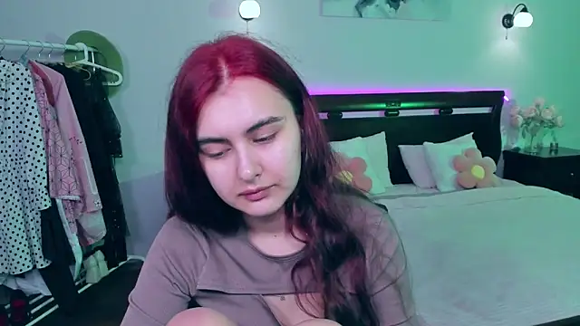 GabriellaMays online show from March 8, 8:33 am