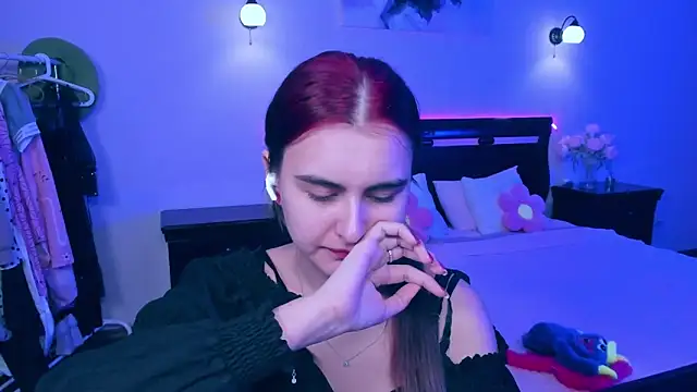 GabriellaMays online show from March 17, 8:18 am