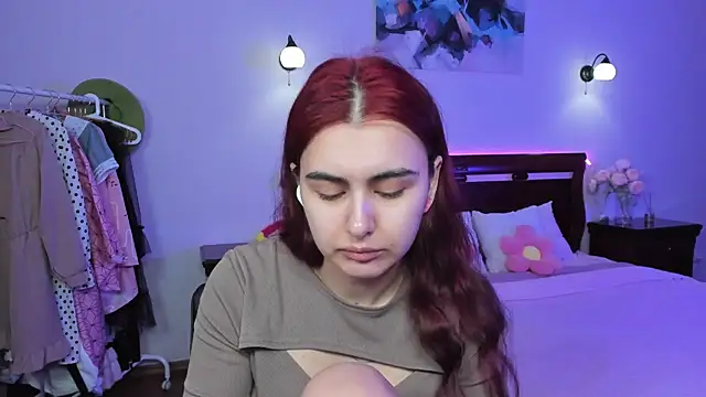 GabriellaMays online show from March 22, 5:17 am