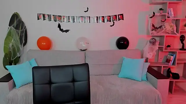 GabriellaMays online show from October 16, 5:08 am