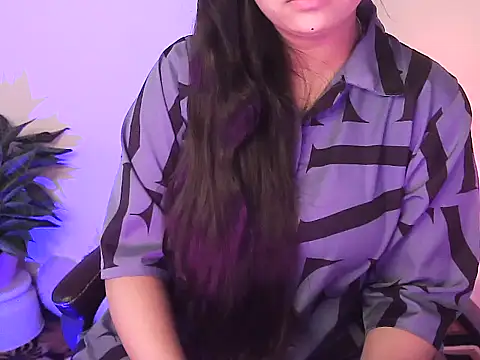 megancatluna online show from December 16, 4:28 am