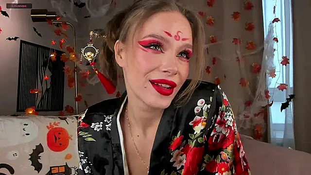 TaiteBayles online show from October 28, 2:37 am