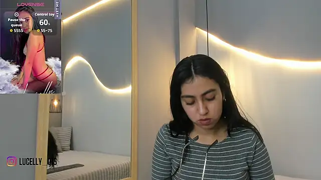 lucelly 15 online show from October 27, 11:47 am