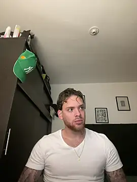 Snapshot of arnold_bekam chatting on February 19, 11:28 am arnold bekam online show from February 19, 11:28 am