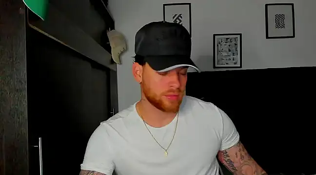 Snapshot of arnold_bekam chatting on February 28, 10:17 pm arnold bekam online show from February 28, 10:17 pm