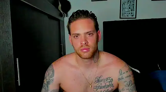 Snapshot of arnold_bekam chatting on March 12, 11:54 pm arnold bekam online show from March 12, 11:54 pm