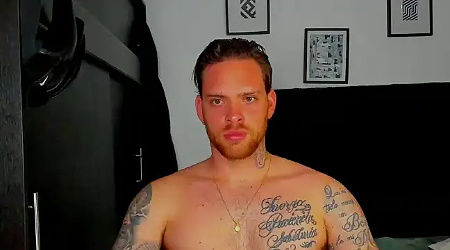 Snapshot of arnold_bekam chatting on March 22, 10:15 pm arnold bekam online show from March 22, 10:15 pm