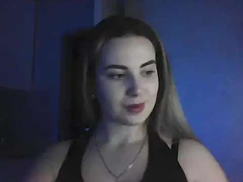 Snapshot of GoddessTenderness chatting on February 14, 10:25 pm GoddessTenderness online show from February 14, 10:25 pm