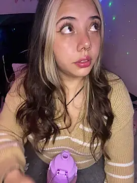  ivyginger online show from March 3, 10:59 pm