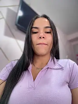 Snapshot of Naatalia chatting on October 9, 6:17 pm Naatalia online show from October 9, 6:17 pm