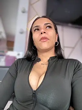 Snapshot of Naatalia chatting on October 28, 5:37 pm Naatalia online show from October 28, 5:37 pm