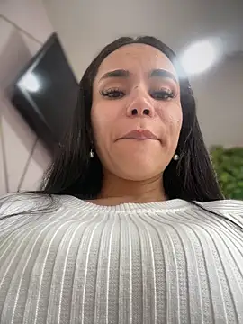 Snapshot of Naatalia chatting on December 4, 7:44 pm Naatalia online show from December 4, 7:44 pm