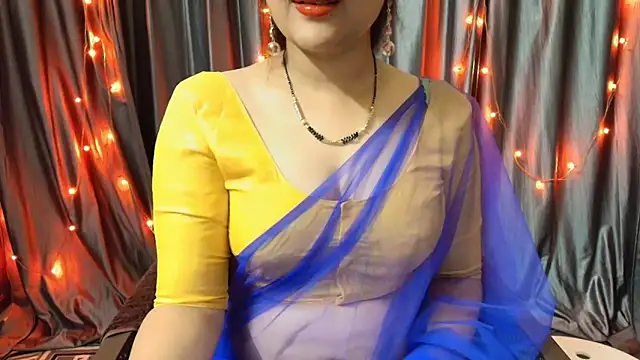 goldiwets online show from November 1, 2:35 am