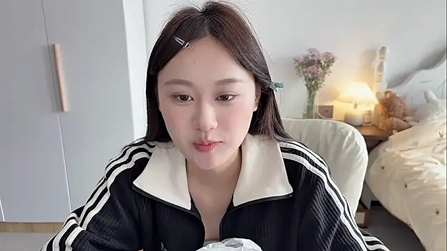 Cassie-20 online show from March 11, 2:17 am