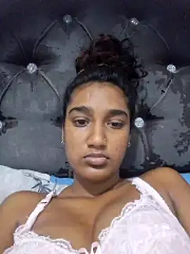 indianpink lips online show from April 5, 10:12 am