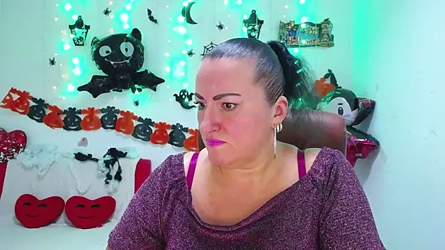 DianaMGG online show from October 21, 5:19 am